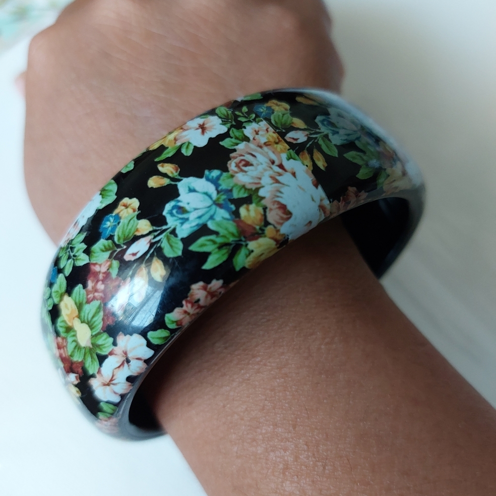Vintage Flower Print Plastic Bangle Bracelet
